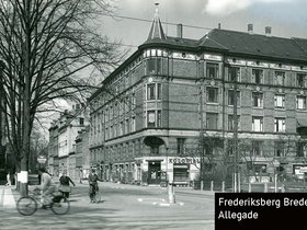 Allegade  Hjørnet af Bredegade 1941.jpg